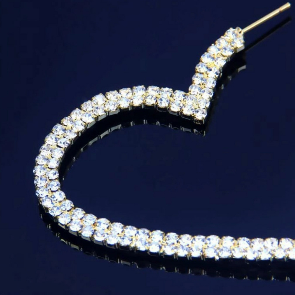 🎀Gorgeous Large Heart Rhinestones Hoop Earings - Picture 7 of 8